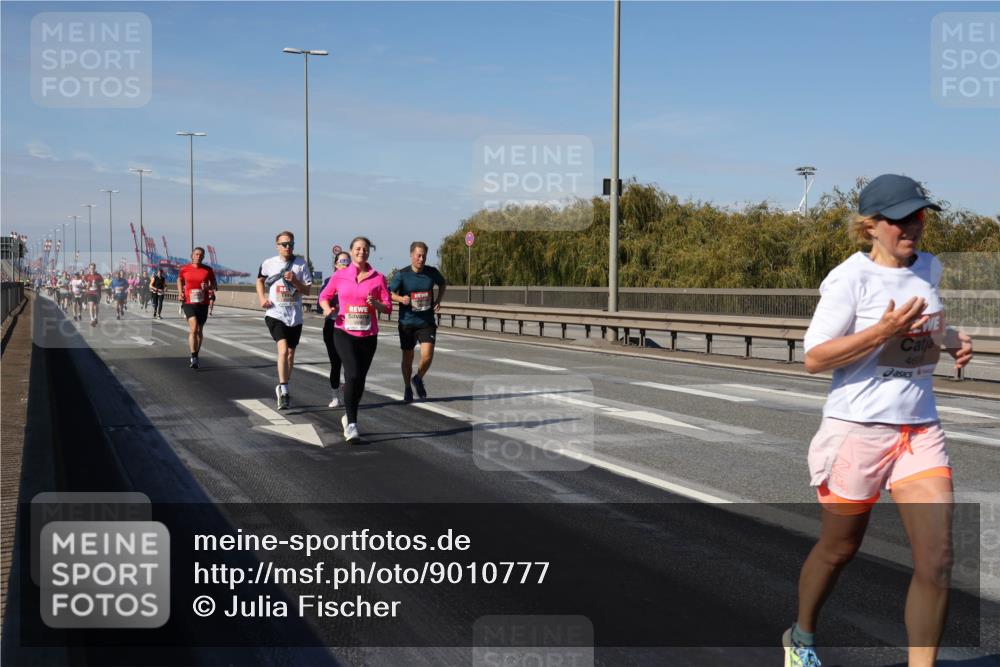 03.10.2025 - Köhlbrandbrückenlauf Julia Fischer http://msf.ph/oto/9010777 03.10.2025 12:57:04 Position 3 4609 meine-sportfotos.de
