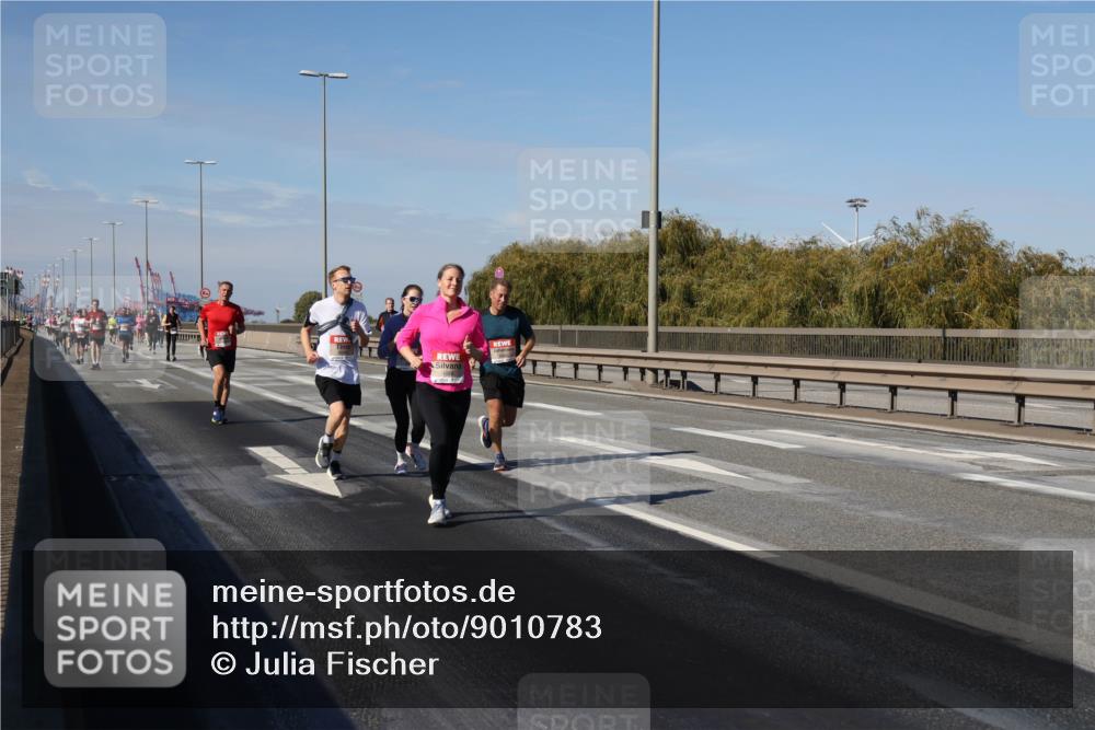 03.10.2025 - Köhlbrandbrückenlauf Julia Fischer http://msf.ph/oto/9010783 03.10.2025 12:57:04 Position 3  meine-sportfotos.de