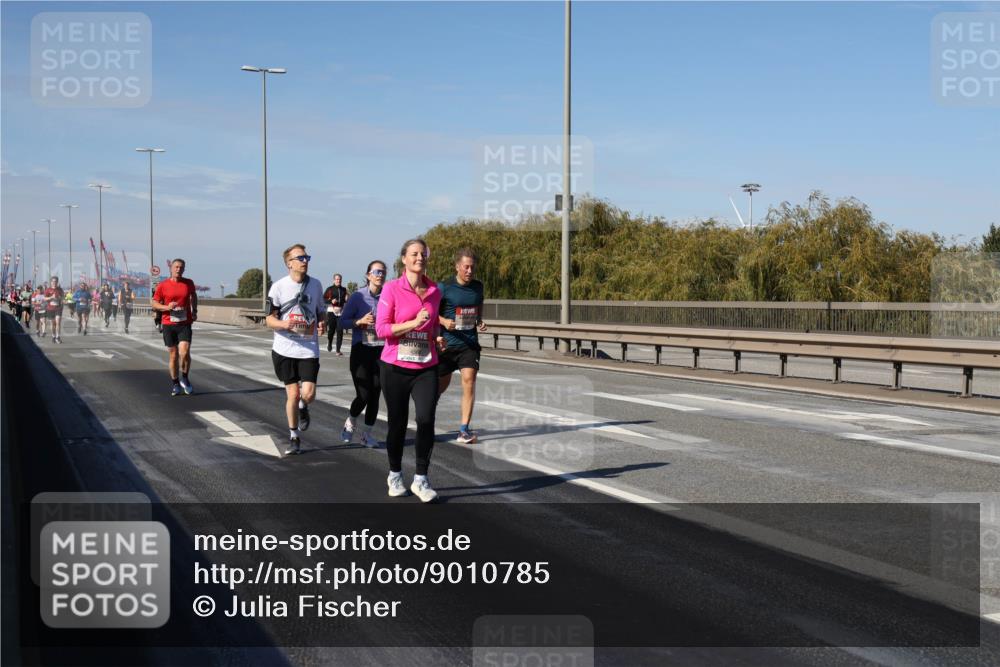 03.10.2025 - Köhlbrandbrückenlauf Julia Fischer http://msf.ph/oto/9010785 03.10.2025 12:57:05 Position 3  meine-sportfotos.de