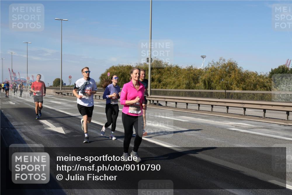 03.10.2025 - Köhlbrandbrückenlauf Julia Fischer http://msf.ph/oto/9010790 03.10.2025 12:57:05 Position 3  meine-sportfotos.de