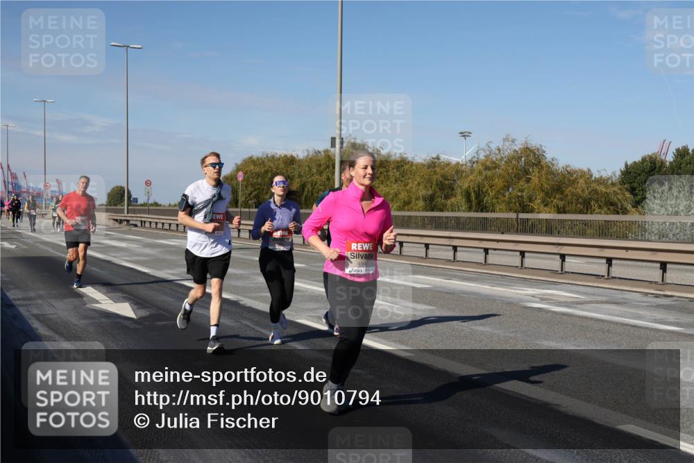 03.10.2025 - Köhlbrandbrückenlauf Julia Fischer http://msf.ph/oto/9010794 03.10.2025 12:57:06 Position 3 4568 meine-sportfotos.de