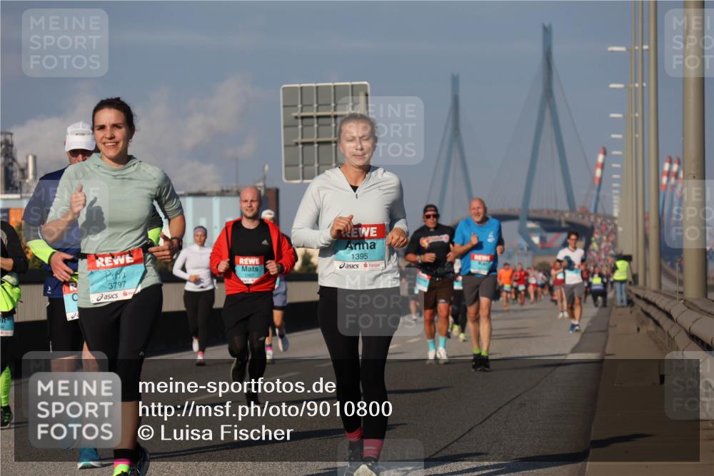 03.10.2025 - Köhlbrandbrückenlauf Luisa Fischer http://msf.ph/oto/9010800 03.10.2025 10:52:57 Position 3 84, 3797, 1962, 1395 meine-sportfotos.de