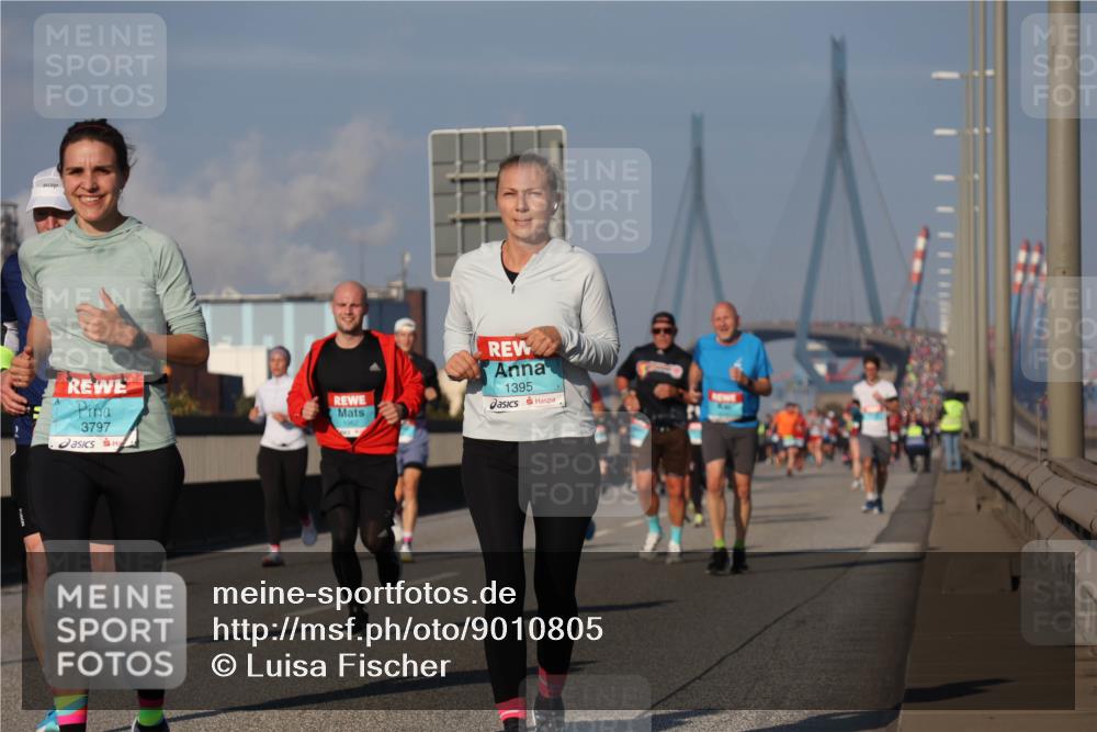 03.10.2025 - Köhlbrandbrückenlauf Luisa Fischer http://msf.ph/oto/9010805 03.10.2025 10:52:57 Position 3 3797, 1395, 1962 meine-sportfotos.de