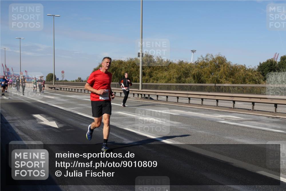 03.10.2025 - Köhlbrandbrückenlauf Julia Fischer http://msf.ph/oto/9010809 03.10.2025 12:57:09 Position 3  meine-sportfotos.de