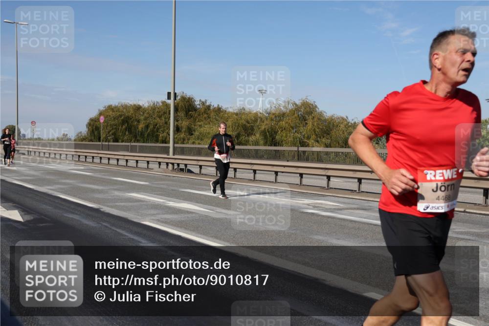 03.10.2025 - Köhlbrandbrückenlauf Julia Fischer http://msf.ph/oto/9010817 03.10.2025 12:57:10 Position 3 4468 meine-sportfotos.de