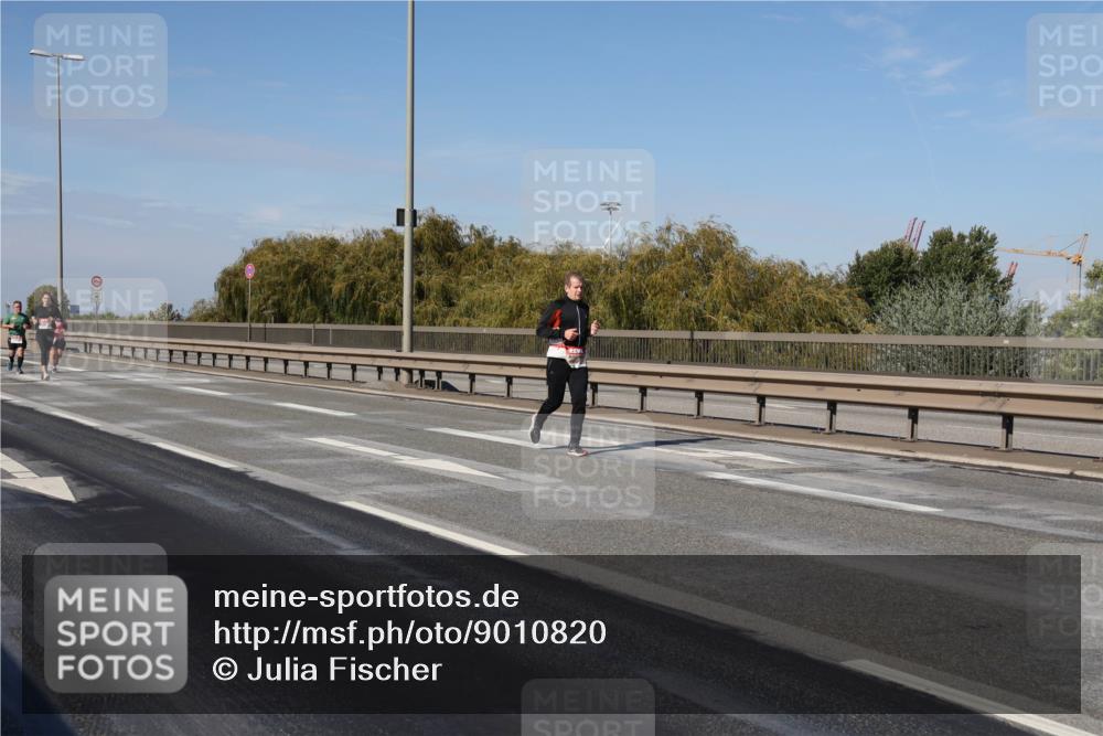 03.10.2025 - Köhlbrandbrückenlauf Julia Fischer http://msf.ph/oto/9010820 03.10.2025 12:57:11 Position 3  meine-sportfotos.de