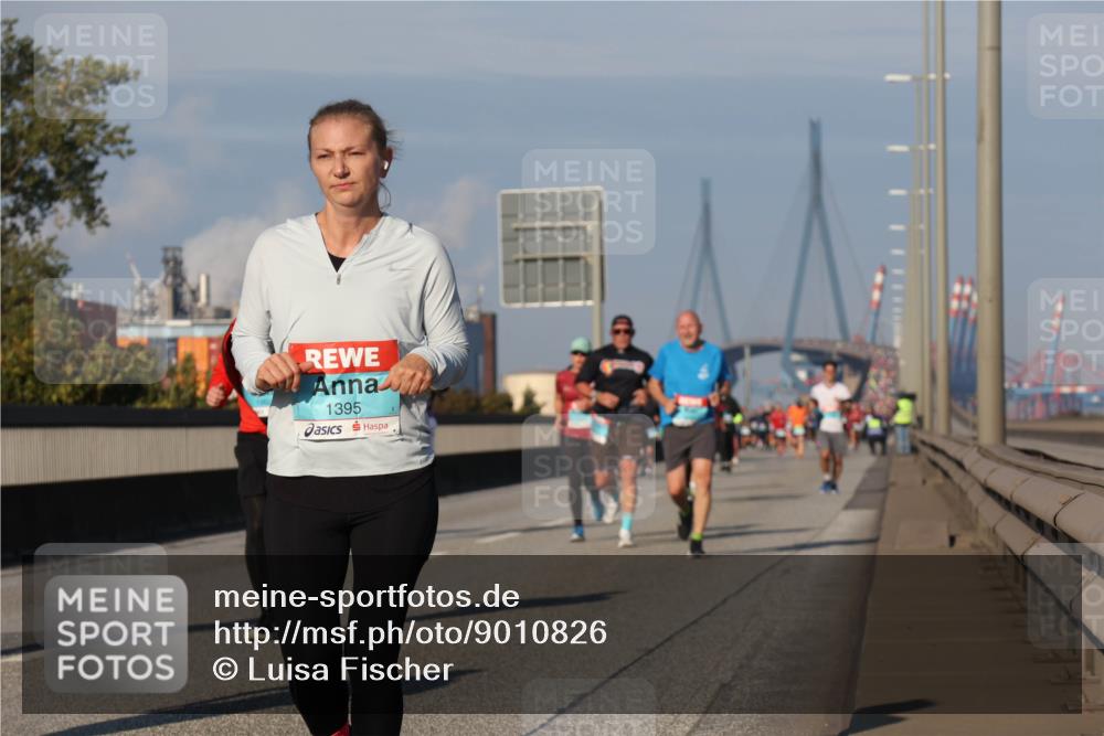 03.10.2025 - Köhlbrandbrückenlauf Luisa Fischer http://msf.ph/oto/9010826 03.10.2025 10:52:59 Position 3 1395 meine-sportfotos.de