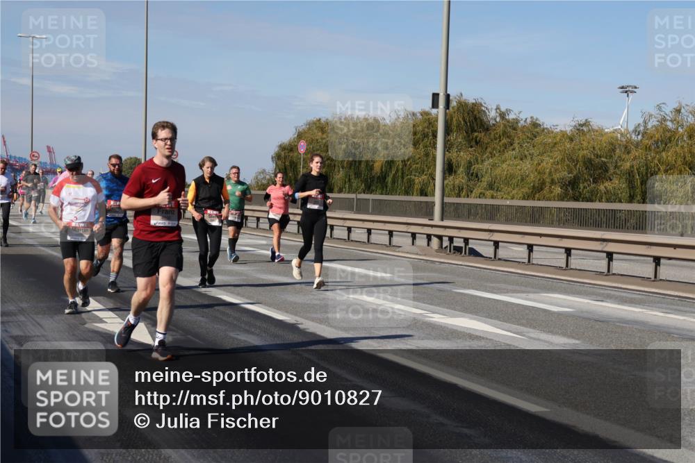 03.10.2025 - Köhlbrandbrückenlauf Julia Fischer http://msf.ph/oto/9010827 03.10.2025 12:57:16 Position 3  meine-sportfotos.de
