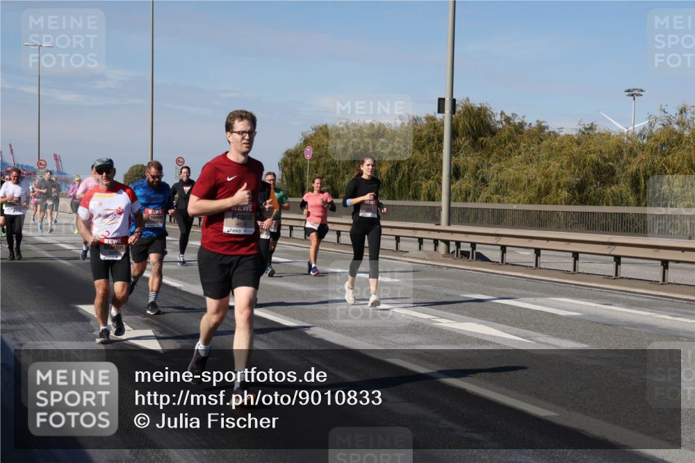 03.10.2025 - Köhlbrandbrückenlauf Julia Fischer http://msf.ph/oto/9010833 03.10.2025 12:57:16 Position 3 4638 meine-sportfotos.de
