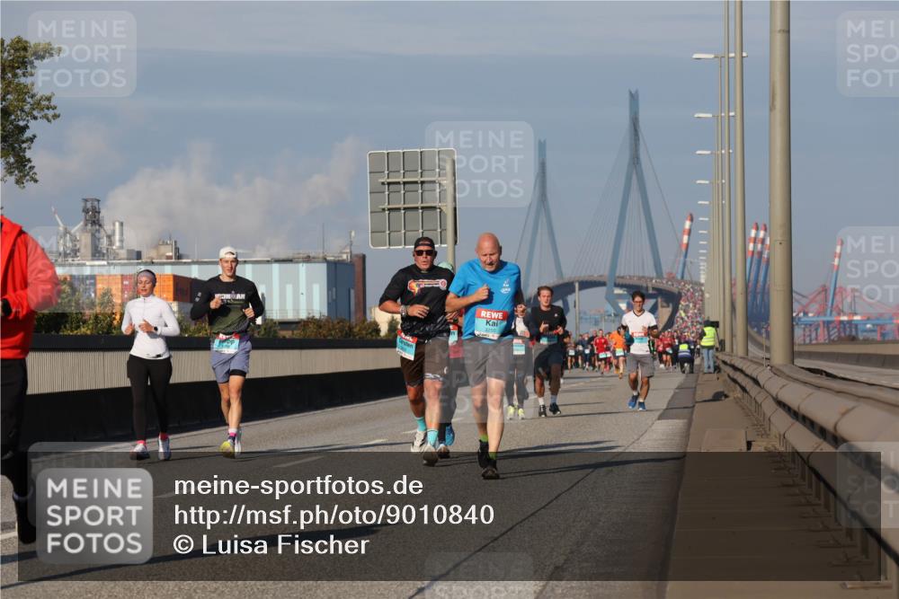 03.10.2025 - Köhlbrandbrückenlauf Luisa Fischer http://msf.ph/oto/9010840 03.10.2025 10:53:01 Position 3 3250 meine-sportfotos.de
