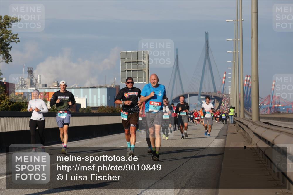 03.10.2025 - Köhlbrandbrückenlauf Luisa Fischer http://msf.ph/oto/9010849 03.10.2025 10:53:01 Position 3 3250 meine-sportfotos.de