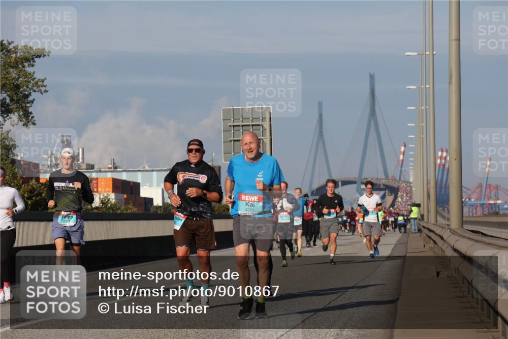 03.10.2025 - Köhlbrandbrückenlauf Luisa Fischer http://msf.ph/oto/9010867 03.10.2025 10:53:03 Position 3  meine-sportfotos.de