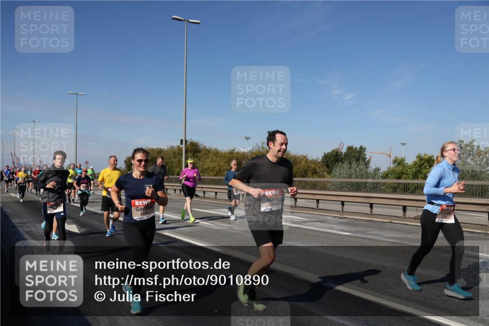 03.10.2025 - Köhlbrandbrückenlauf Julia Fischer http://msf.ph/oto/9010890 03.10.2025 12:57:26 Position 3 4671, 5145 meine-sportfotos.de