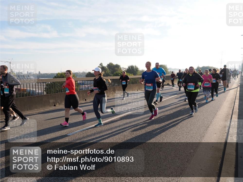03.10.2025 - Köhlbrandbrückenlauf Fabian Wolf http://msf.ph/oto/9010893 03.10.2025 09:22:01 Position 3  meine-sportfotos.de
