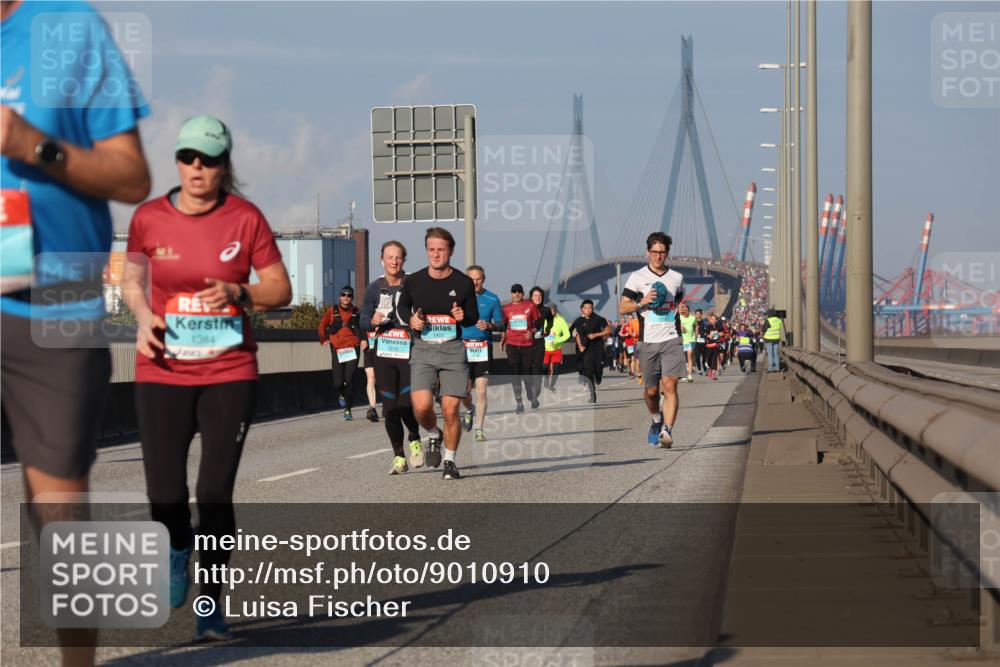 03.10.2025 - Köhlbrandbrückenlauf Luisa Fischer http://msf.ph/oto/9010910 03.10.2025 10:53:07 Position 3 1384 meine-sportfotos.de