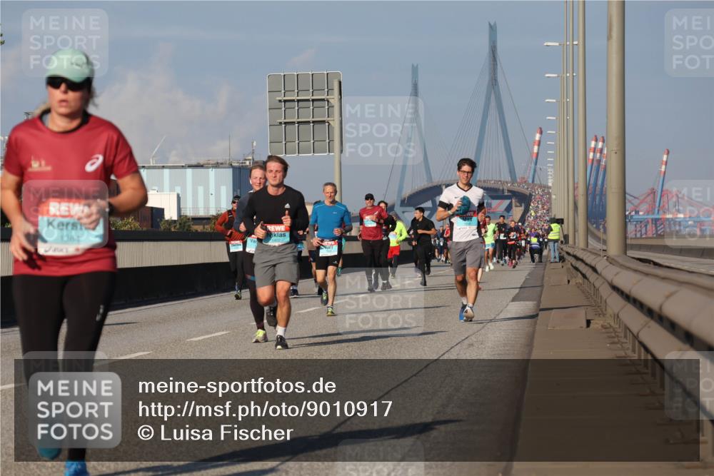 03.10.2025 - Köhlbrandbrückenlauf Luisa Fischer http://msf.ph/oto/9010917 03.10.2025 10:53:07 Position 3 1384 meine-sportfotos.de