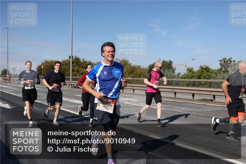 03.10.2025 - Köhlbrandbrückenlauf Julia Fischer http://msf.ph/oto/9010949 03.10.2025 12:57:39 Position 3 4191 meine-sportfotos.de