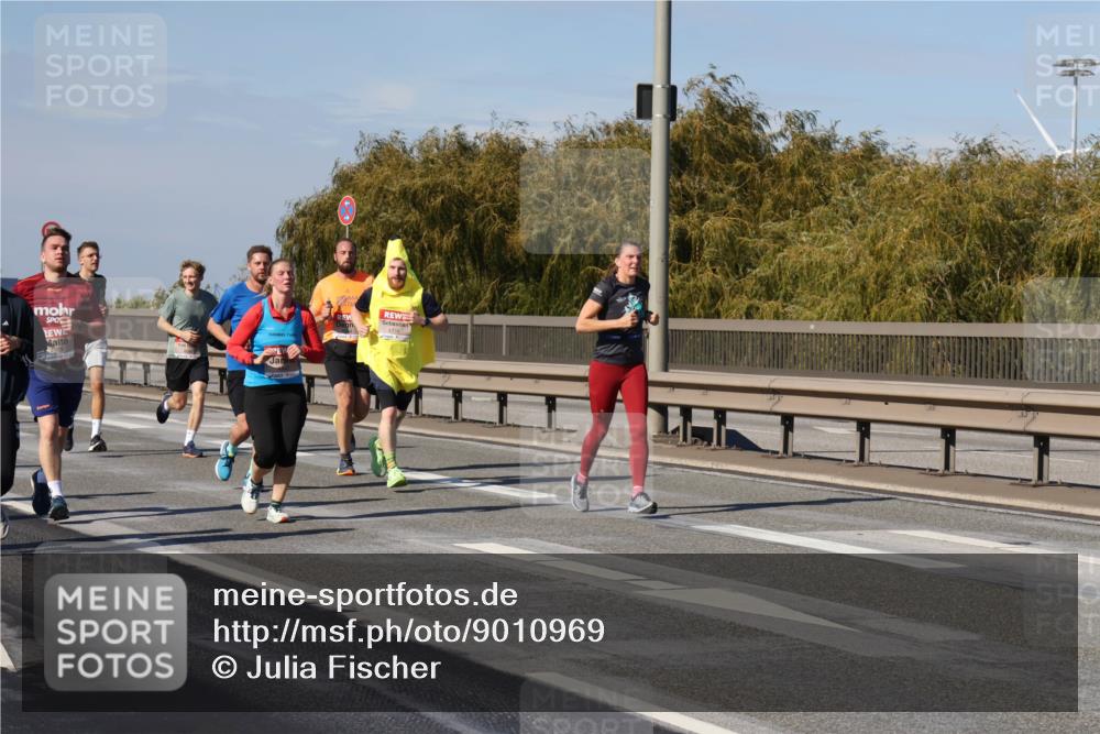 03.10.2025 - Köhlbrandbrückenlauf Julia Fischer http://msf.ph/oto/9010969 03.10.2025 12:57:46 Position 3 4774 meine-sportfotos.de