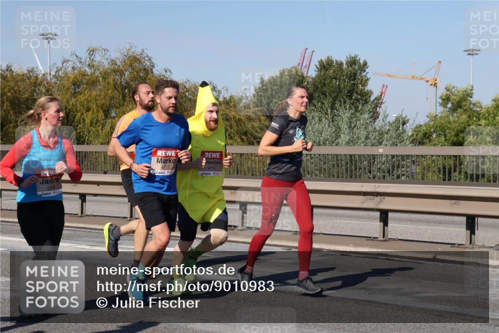 03.10.2025 - Köhlbrandbrückenlauf Julia Fischer http://msf.ph/oto/9010983 03.10.2025 12:57:49 Position 3 4448, 4711, 4774 meine-sportfotos.de