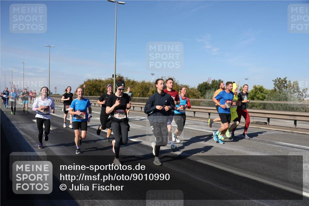 03.10.2025 - Köhlbrandbrückenlauf Julia Fischer http://msf.ph/oto/9010990 03.10.2025 12:57:50 Position 3 6487 meine-sportfotos.de
