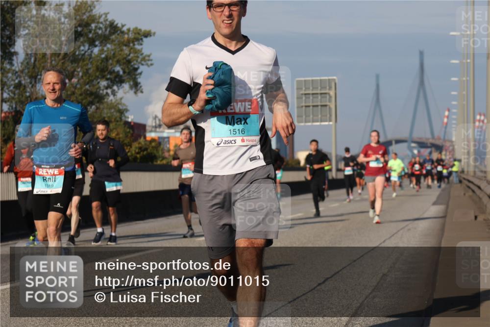 03.10.2025 - Köhlbrandbrückenlauf Luisa Fischer http://msf.ph/oto/9011015 03.10.2025 10:53:16 Position 3 1319, 1516 meine-sportfotos.de