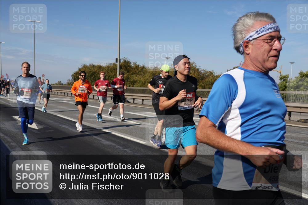 03.10.2025 - Köhlbrandbrückenlauf Julia Fischer http://msf.ph/oto/9011028 03.10.2025 12:57:56 Position 3 4522, 459 meine-sportfotos.de