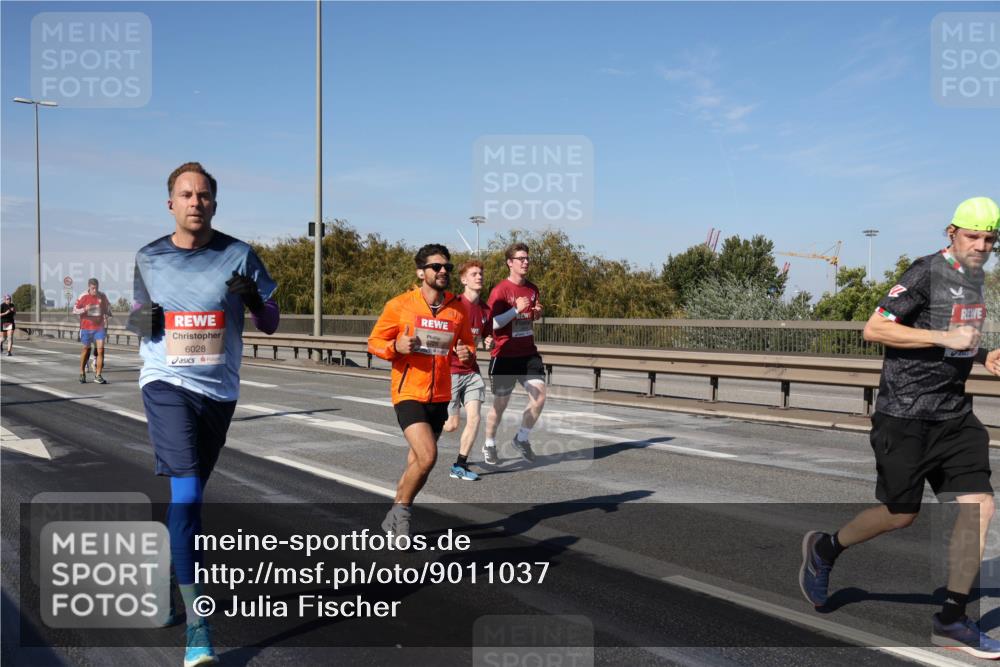 03.10.2025 - Köhlbrandbrückenlauf Julia Fischer http://msf.ph/oto/9011037 03.10.2025 12:57:58 Position 3 6028 meine-sportfotos.de