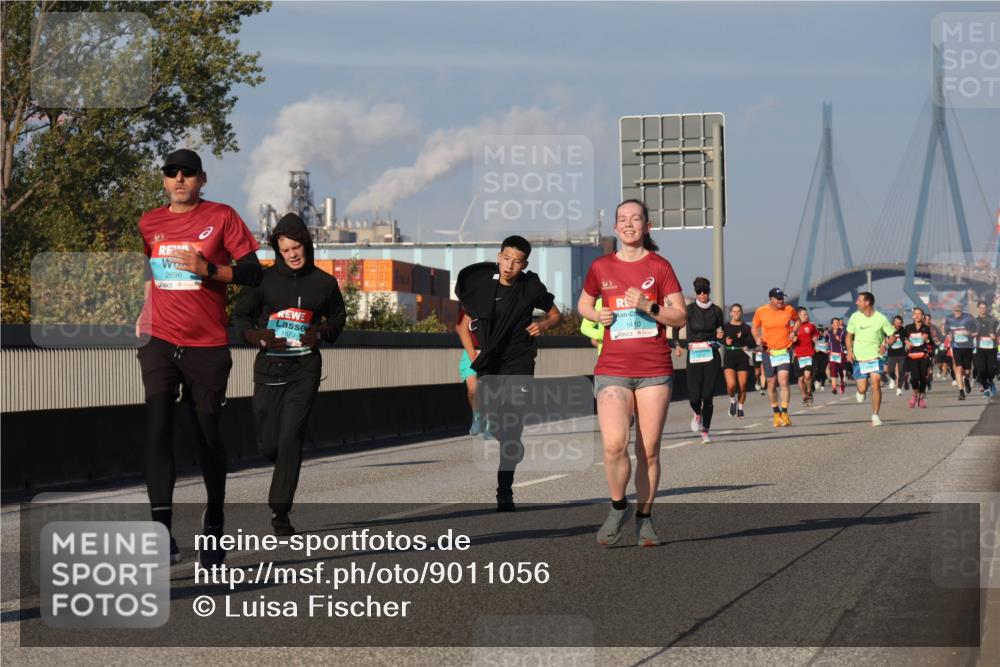 03.10.2025 - Köhlbrandbrückenlauf Luisa Fischer http://msf.ph/oto/9011056 03.10.2025 10:53:20 Position 3 2696, 1673, 1410 meine-sportfotos.de