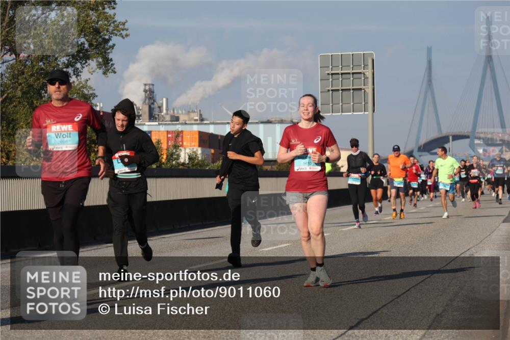 03.10.2025 - Köhlbrandbrückenlauf Luisa Fischer http://msf.ph/oto/9011060 03.10.2025 10:53:20 Position 3 2696, 1410 meine-sportfotos.de