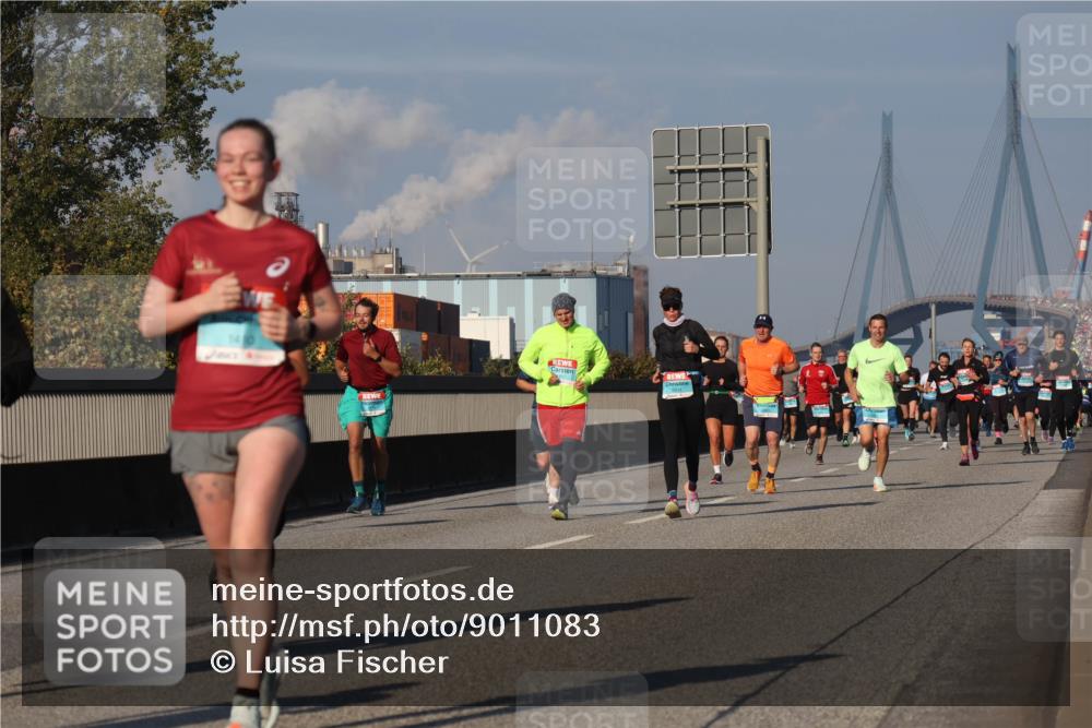03.10.2025 - Köhlbrandbrückenlauf Luisa Fischer http://msf.ph/oto/9011083 03.10.2025 10:53:22 Position 3  meine-sportfotos.de