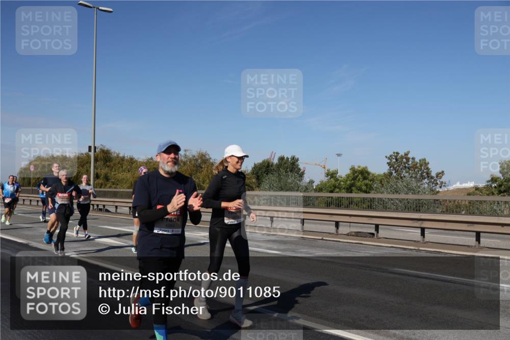03.10.2025 - Köhlbrandbrückenlauf Julia Fischer http://msf.ph/oto/9011085 03.10.2025 12:58:07 Position 3 4864 meine-sportfotos.de