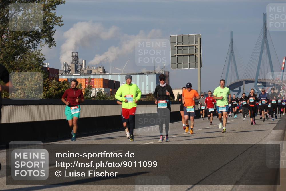 03.10.2025 - Köhlbrandbrückenlauf Luisa Fischer http://msf.ph/oto/9011099 03.10.2025 10:53:23 Position 3  meine-sportfotos.de