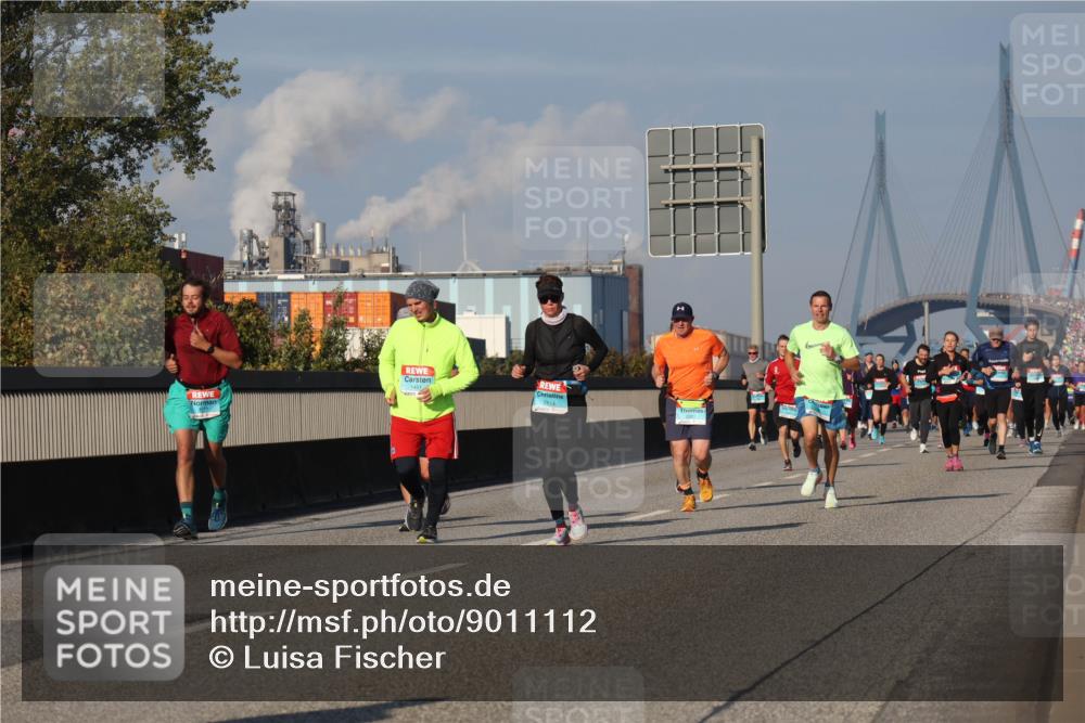 03.10.2025 - Köhlbrandbrückenlauf Luisa Fischer http://msf.ph/oto/9011112 03.10.2025 10:53:24 Position 3 2814 meine-sportfotos.de