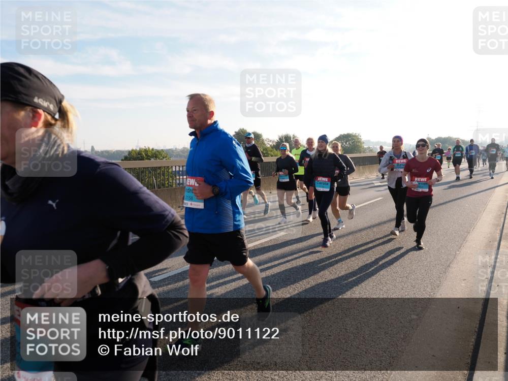 03.10.2025 - Köhlbrandbrückenlauf Fabian Wolf http://msf.ph/oto/9011122 03.10.2025 09:22:07 Position 3 2158 meine-sportfotos.de