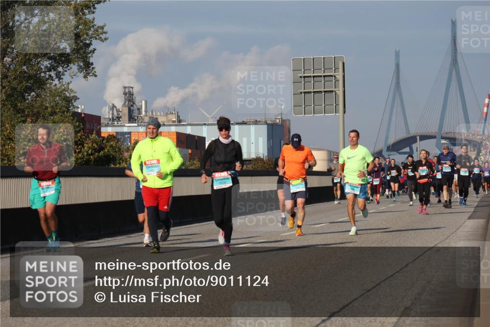 03.10.2025 - Köhlbrandbrückenlauf Luisa Fischer http://msf.ph/oto/9011124 03.10.2025 10:53:25 Position 3 2814 meine-sportfotos.de