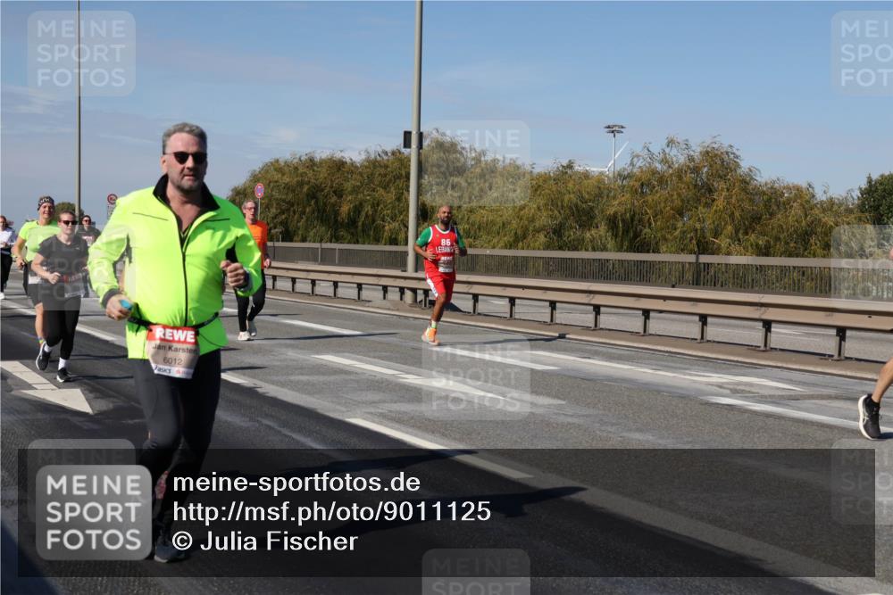 03.10.2025 - Köhlbrandbrückenlauf Julia Fischer http://msf.ph/oto/9011125 03.10.2025 12:58:15 Position 3 6012, 86 meine-sportfotos.de
