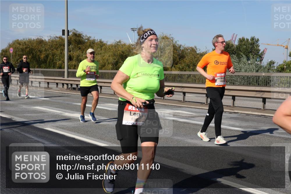 03.10.2025 - Köhlbrandbrückenlauf Julia Fischer http://msf.ph/oto/9011140 03.10.2025 12:58:20 Position 3 6363, 5852 meine-sportfotos.de