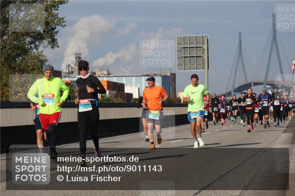 03.10.2025 - Köhlbrandbrückenlauf Luisa Fischer http://msf.ph/oto/9011143 03.10.2025 10:53:27 Position 3 1451, 2814, 2983 meine-sportfotos.de