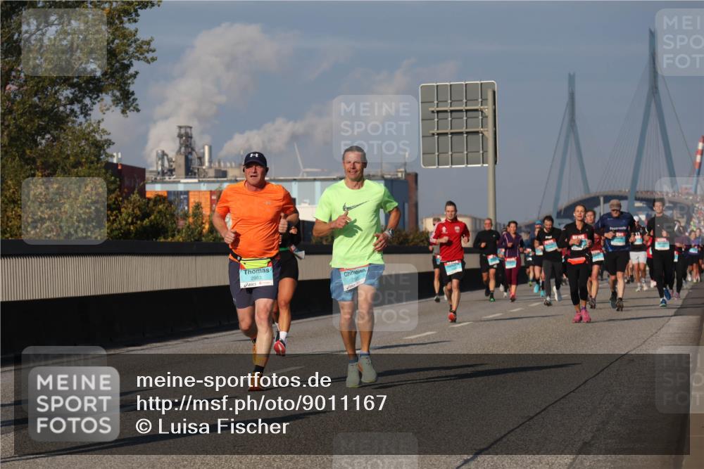 03.10.2025 - Köhlbrandbrückenlauf Luisa Fischer http://msf.ph/oto/9011167 03.10.2025 10:53:29 Position 3 2983 meine-sportfotos.de