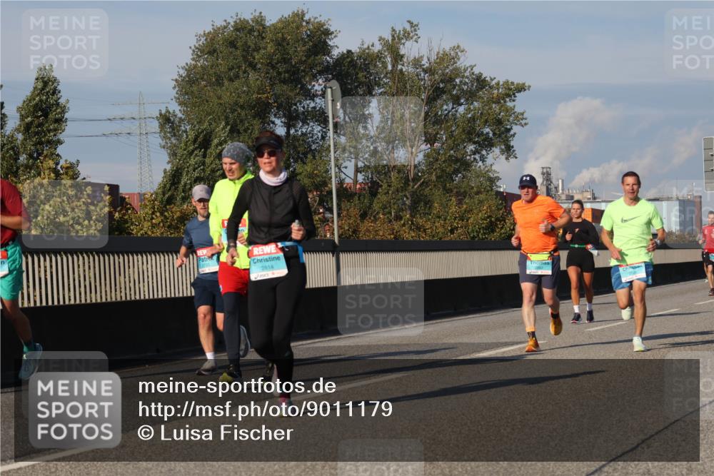 03.10.2025 - Köhlbrandbrückenlauf Luisa Fischer http://msf.ph/oto/9011179 03.10.2025 10:53:30 Position 3 2814 meine-sportfotos.de