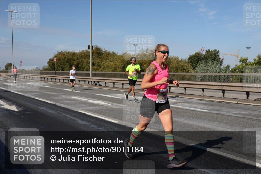 03.10.2025 - Köhlbrandbrückenlauf Julia Fischer http://msf.ph/oto/9011184 03.10.2025 12:58:27 Position 3 4612 meine-sportfotos.de
