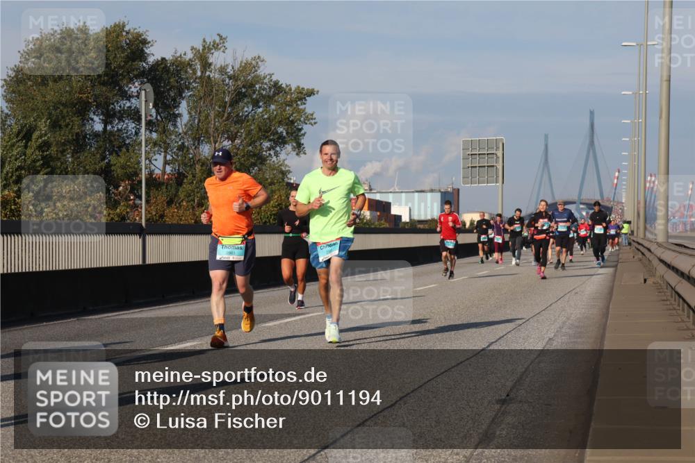 03.10.2025 - Köhlbrandbrückenlauf Luisa Fischer http://msf.ph/oto/9011194 03.10.2025 10:53:32 Position 3 2983 meine-sportfotos.de