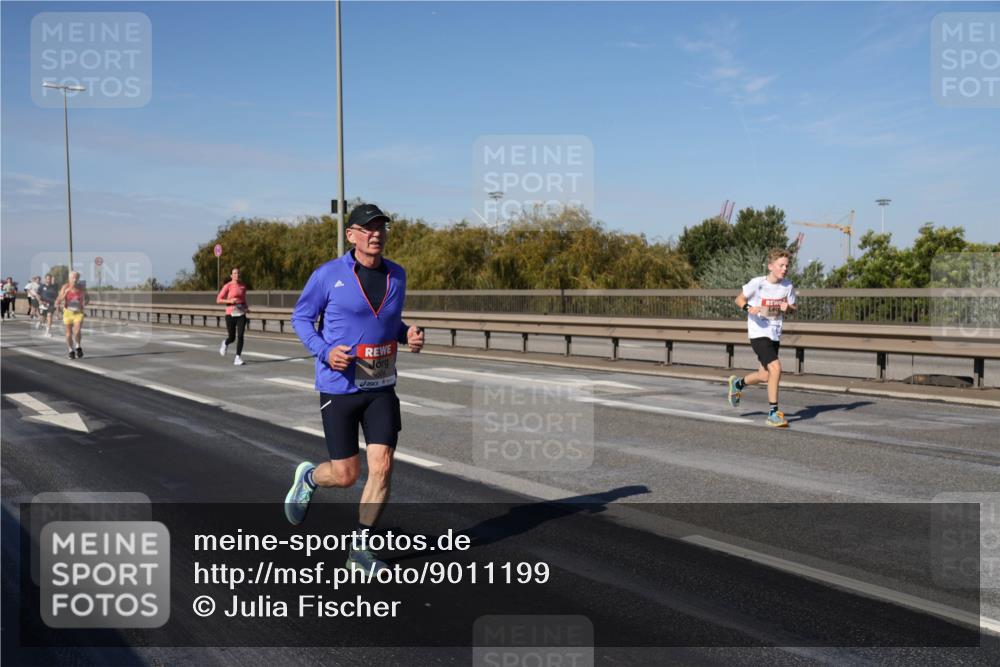 03.10.2025 - Köhlbrandbrückenlauf Julia Fischer http://msf.ph/oto/9011199 03.10.2025 12:58:33 Position 3 6604 meine-sportfotos.de