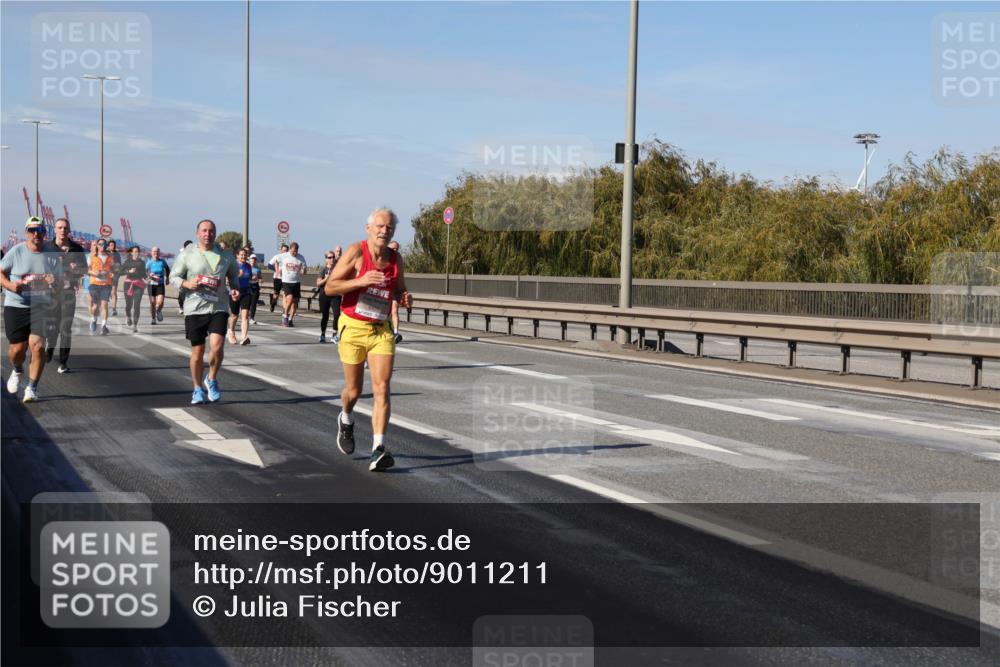 03.10.2025 - Köhlbrandbrückenlauf Julia Fischer http://msf.ph/oto/9011211 03.10.2025 12:58:37 Position 3  meine-sportfotos.de