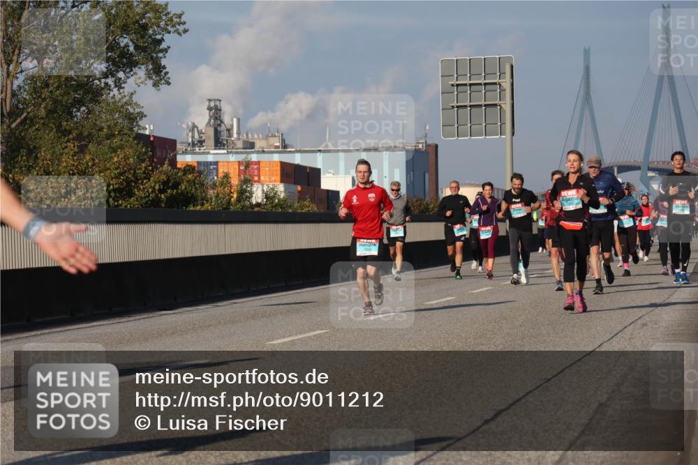 03.10.2025 - Köhlbrandbrückenlauf Luisa Fischer http://msf.ph/oto/9011212 03.10.2025 10:53:33 Position 3  meine-sportfotos.de