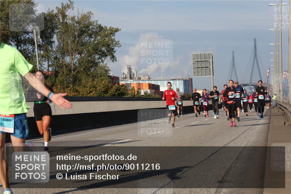 03.10.2025 - Köhlbrandbrückenlauf Luisa Fischer http://msf.ph/oto/9011216 03.10.2025 10:53:34 Position 3  meine-sportfotos.de