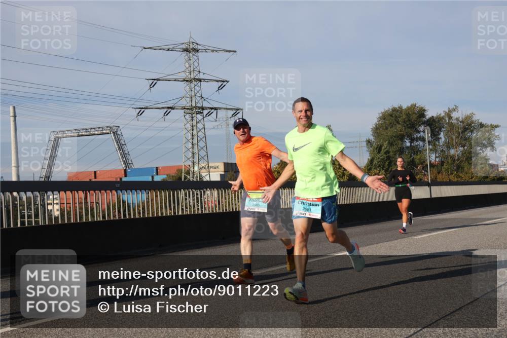 03.10.2025 - Köhlbrandbrückenlauf Luisa Fischer http://msf.ph/oto/9011223 03.10.2025 10:53:34 Position 3 2983, 2981 meine-sportfotos.de