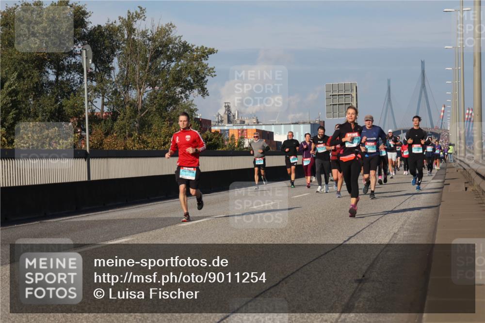 03.10.2025 - Köhlbrandbrückenlauf Luisa Fischer http://msf.ph/oto/9011254 03.10.2025 10:53:37 Position 3  meine-sportfotos.de