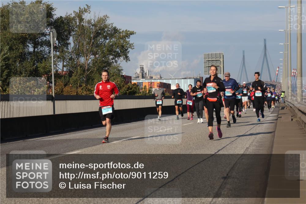 03.10.2025 - Köhlbrandbrückenlauf Luisa Fischer http://msf.ph/oto/9011259 03.10.2025 10:53:38 Position 3  meine-sportfotos.de