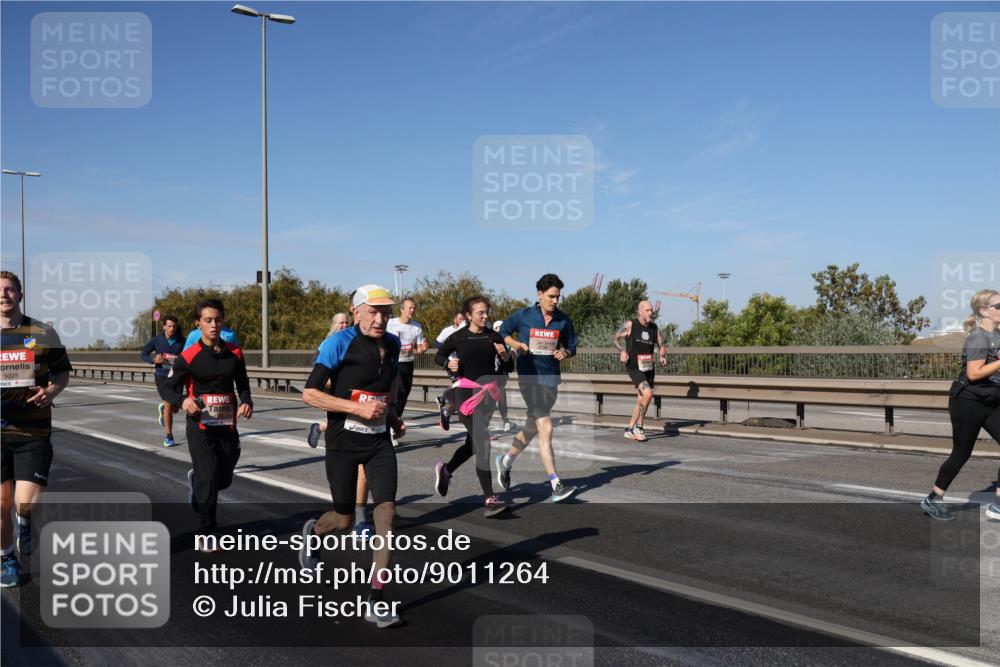 03.10.2025 - Köhlbrandbrückenlauf Julia Fischer http://msf.ph/oto/9011264 03.10.2025 12:58:47 Position 3 5025 meine-sportfotos.de